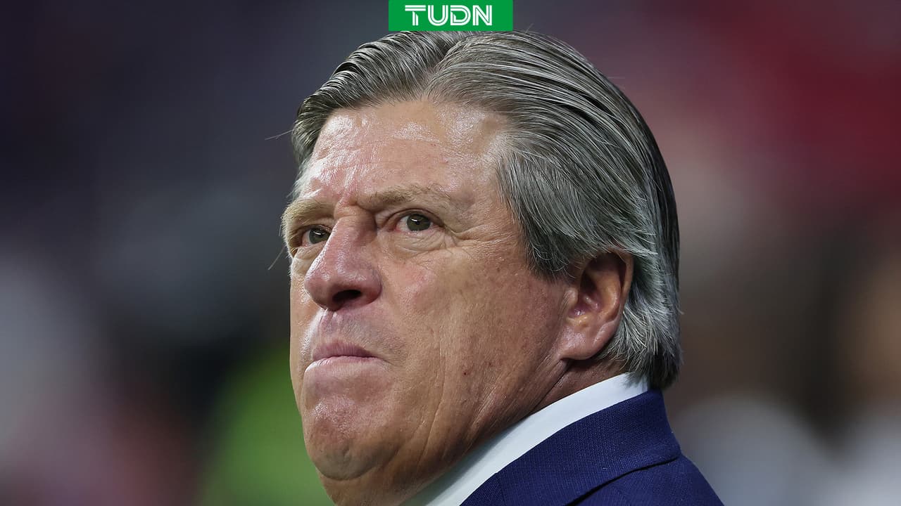 Miguel Herrera recibe fuerte castigo por insultos a cuerpo arbitral