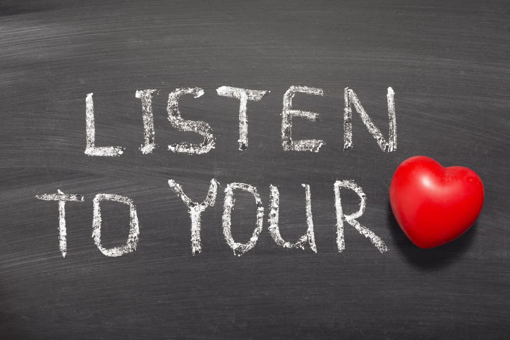 Terminando el mes, estarás cosechando lo que has sembrado recién. No dejes que ninguna palabra negativa, ningún sentimiento derrotista te impida ser feliz. Cuando llegue alguien con malas vibras, no le prestes atención y escucha a tu corazón. Si le comentas a los demás tus planes y empiezan a dar opiniones, te dan otras ideas que no necesitas.