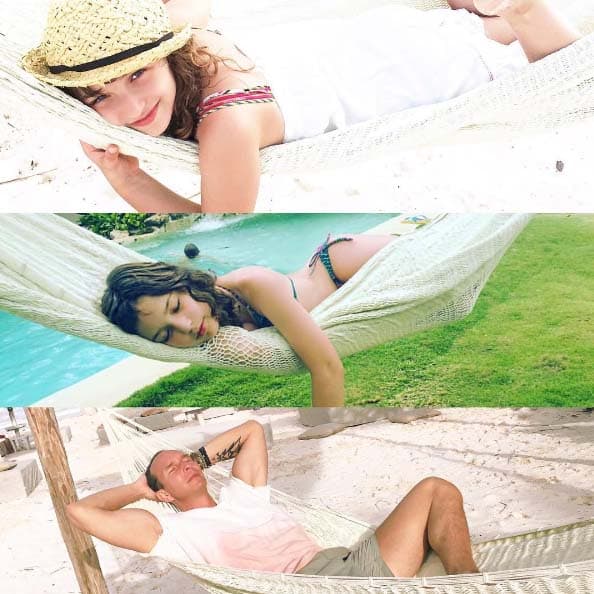 La familia completa cayó en las deliciosas hamacas.