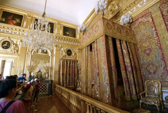 Palacio de Versalles, París. Lleva a la ‘princess’ del hogar a descubrir la magnificencia de la vida real y la historia de María Antonieta.