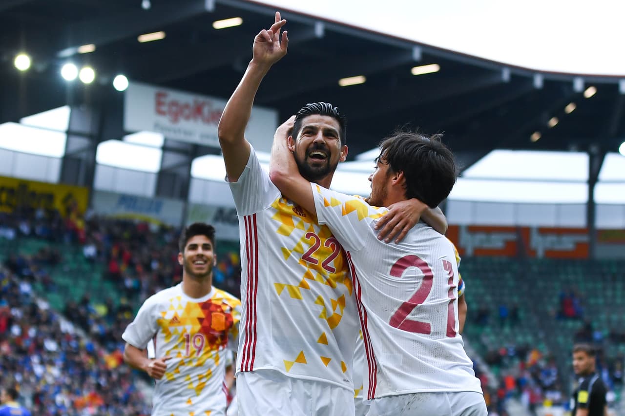 Nolito deja su sello con un doblete y España vence a Bosnia en amistoso