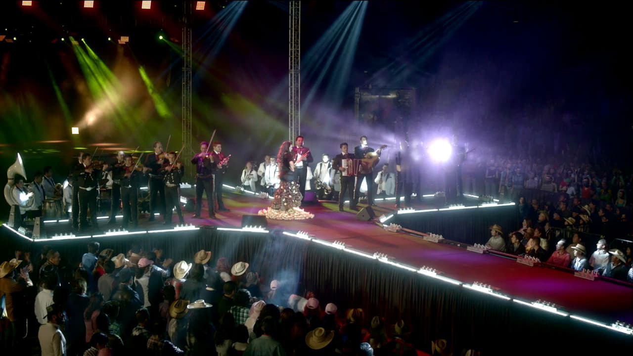 El último concierto de Jenni fue en un impresionante escenario en forma de cruz.