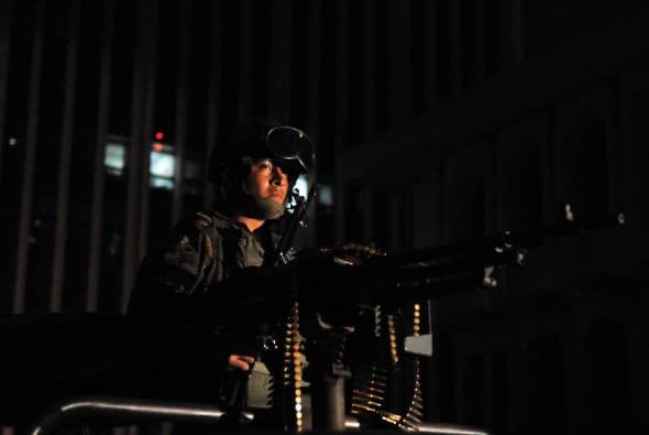 La audiencia se efectuó bajo fuertes medidas de seguridad y fue colocada una tanqueta del Ejército afuera de la Torre de Tribunales.