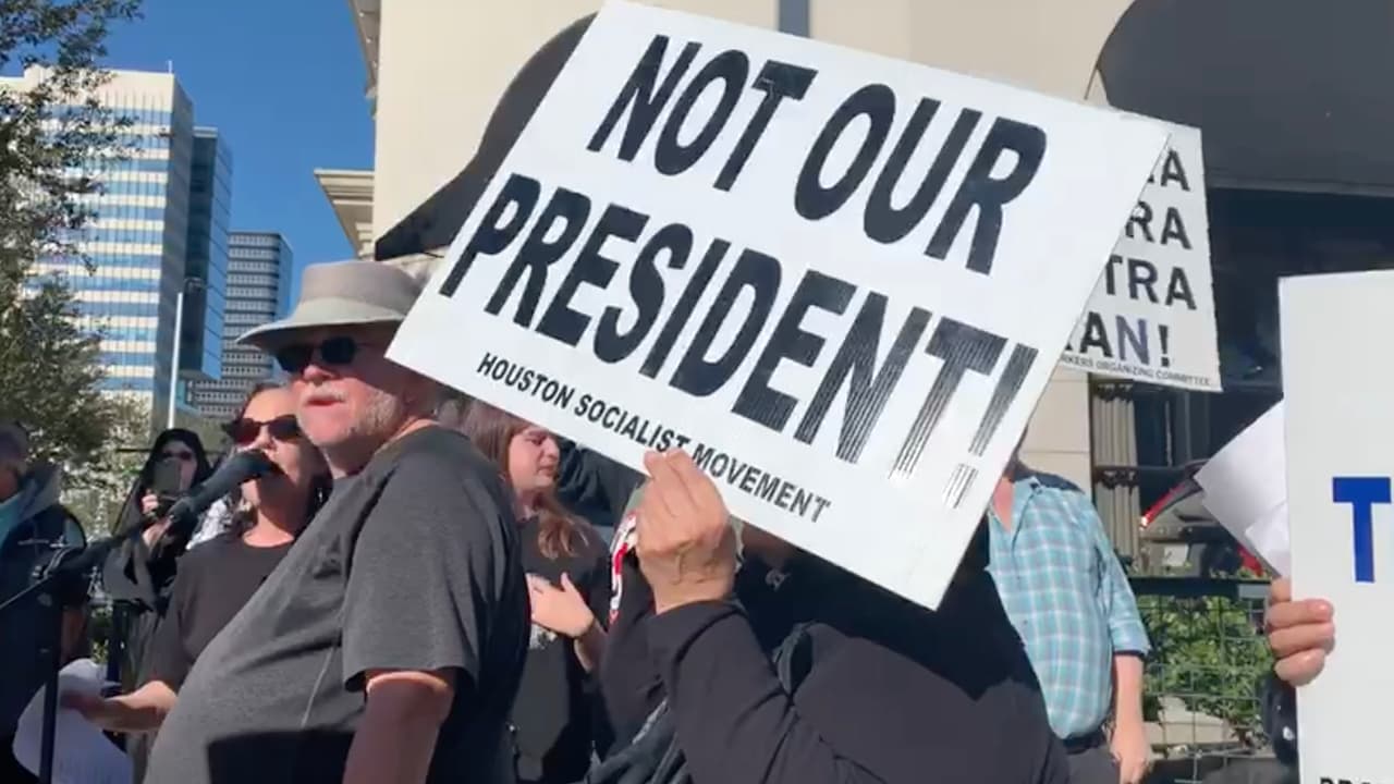 Esta manifestación fue organizada por el Movimiento Socialista de Houston.
