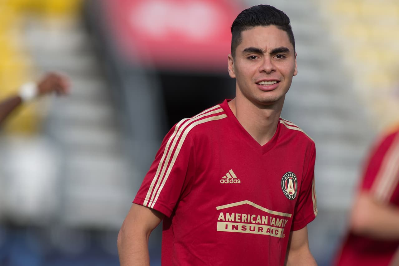 Jun 13, 2018; Columbus, OH, USA; Atlanta United midfielder Miguel Almiron (10) warms up before the match against the Columbus Crew SC at MAPFRE Stadium. Mandatory Credit: Trevor Ruszkowski-USA TODAY Sports