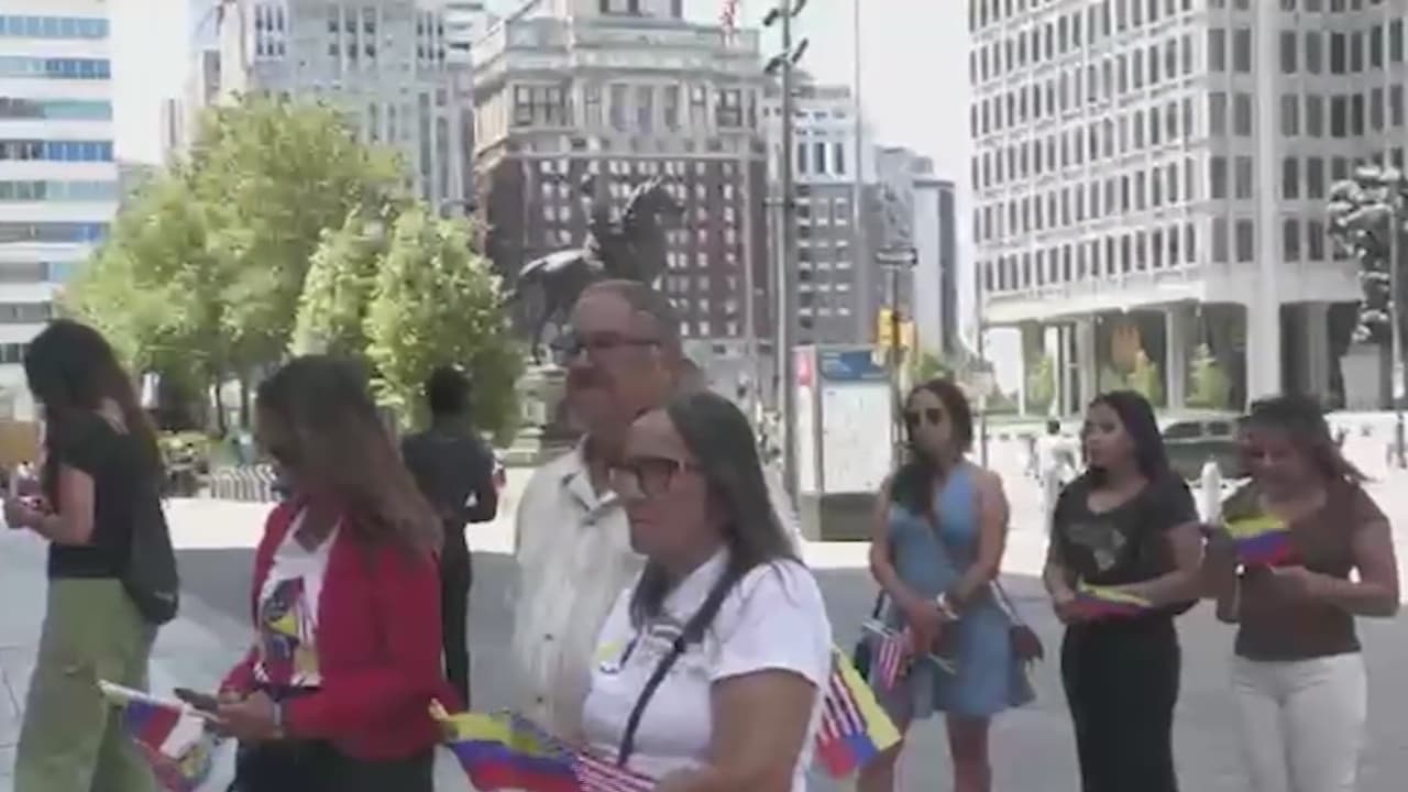 Izan bandera en Filadelfia a un mes de los terremotos en Venezuela y honran a Gilberto Angelucci