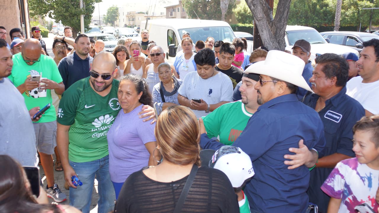 La Hondureña confía en que su selección le gane a México y en un próximo partido, y no tiene problema con seguir pagando apuestas hasta lograr que El Feo y El Pelón sean los que paguen el siguiente reto.