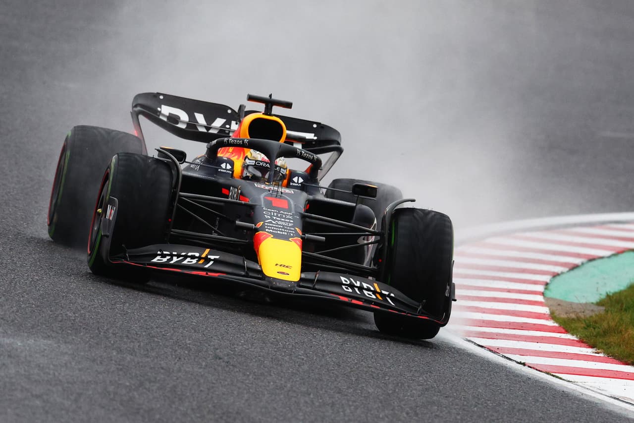Verstappen dominó de inicio a fin en Suzuka para ser bicampeón de la Fórmula 1 al otorgar los puntos completos por FIA; 'Checo' Pérez finalizó en segundo por sanción a Leclerc.