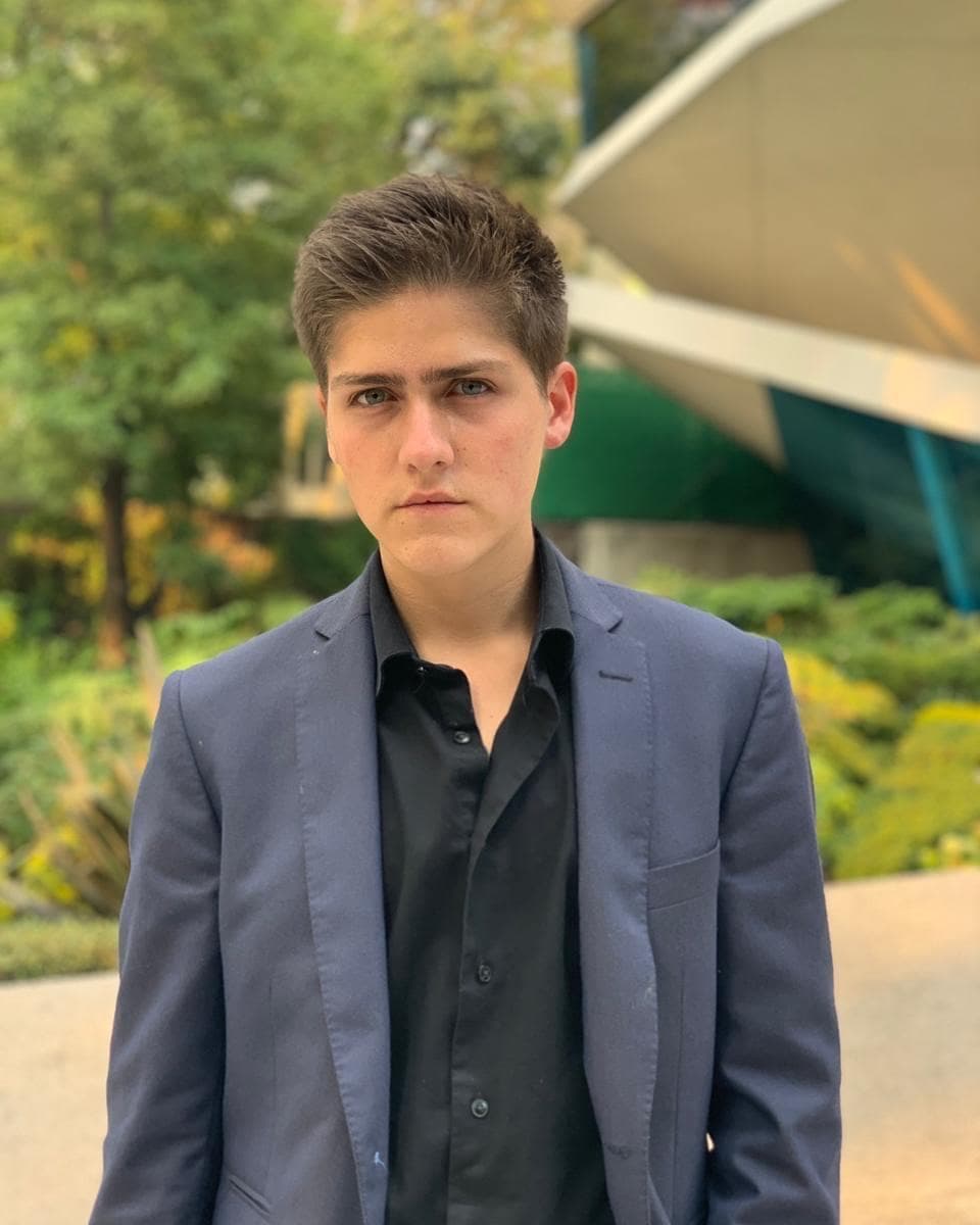 Después de rumores sobre su noviazgo, fue Patricio de Rodas quien 
<b>confirmó a través de su cuenta de Instagram que él y la joven de 21 años son pareja</b>.