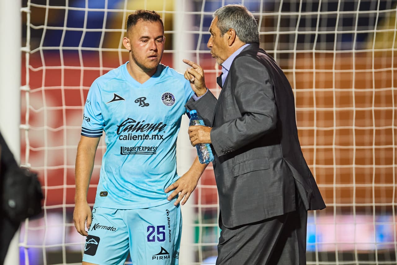 (L-R), Israel Jimenez and Tomas Boy Mazatlan Head Coach during the game Tigres UANL vs Mazatlan FC, corresponding to the eleventh round match of the Torneo Guard1anes Clausura 2021 of the Liga BBVA MX, at Universitario Stadium, on March 13, 2021. 
<br>
<br> (I-D), Israel Jimenez y Tomas Boy Director Tecnico de Mazatlan durante el partido Tigres UANL vs Mazatlan FC, correspondiente a la Jornada 11 del Torneo Clausura Guard1anes 2021 de la Liga BBVA MX, en el Estadio Universitario, el 13 de Marzo de 2021.