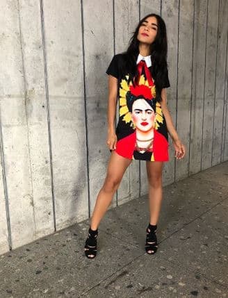 Alejandra Espinoza compartió con sus seguidores el 'look' que eligió para lucir este 15 de septiembre: un vestido con estampado de Frida Kahlo.