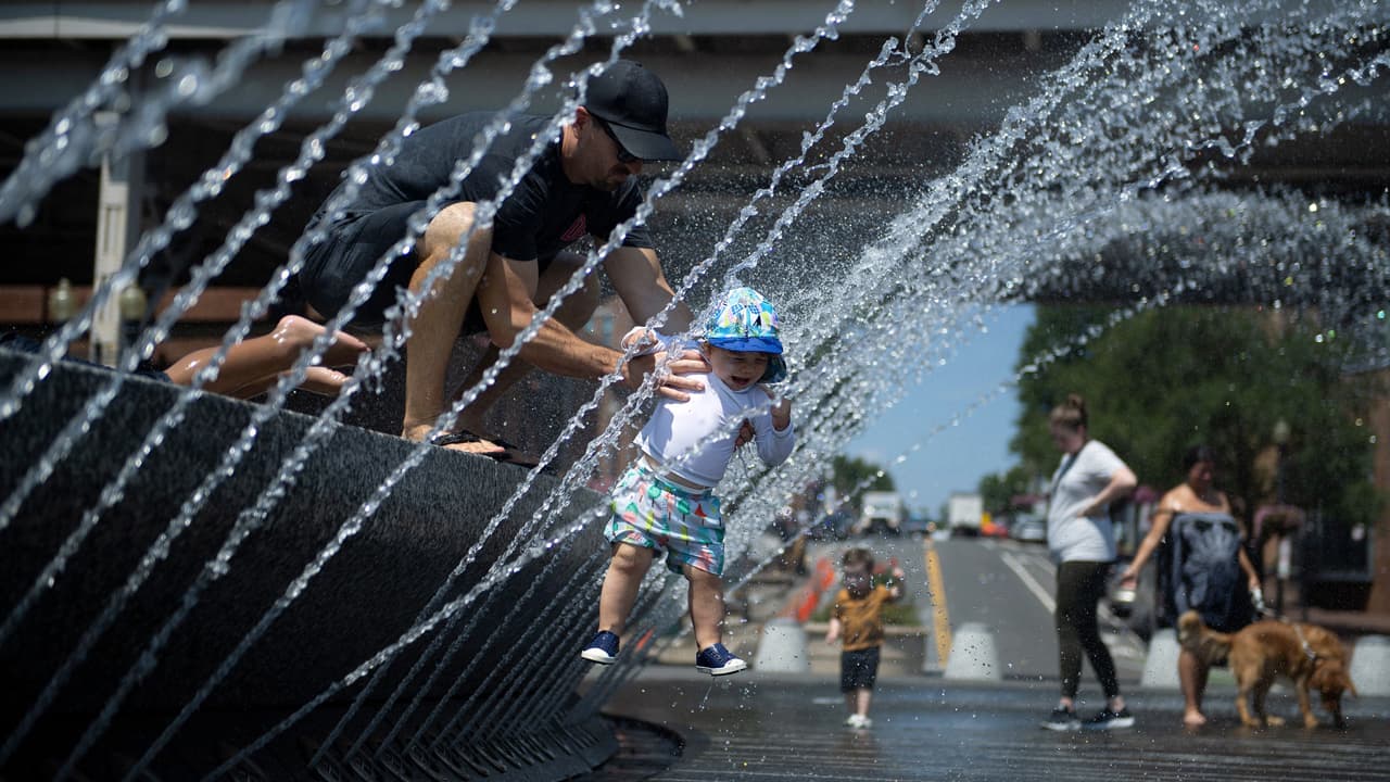 ¿Qué estará abierto y qué estará cerrado en el DMV por el 4 de Julio?