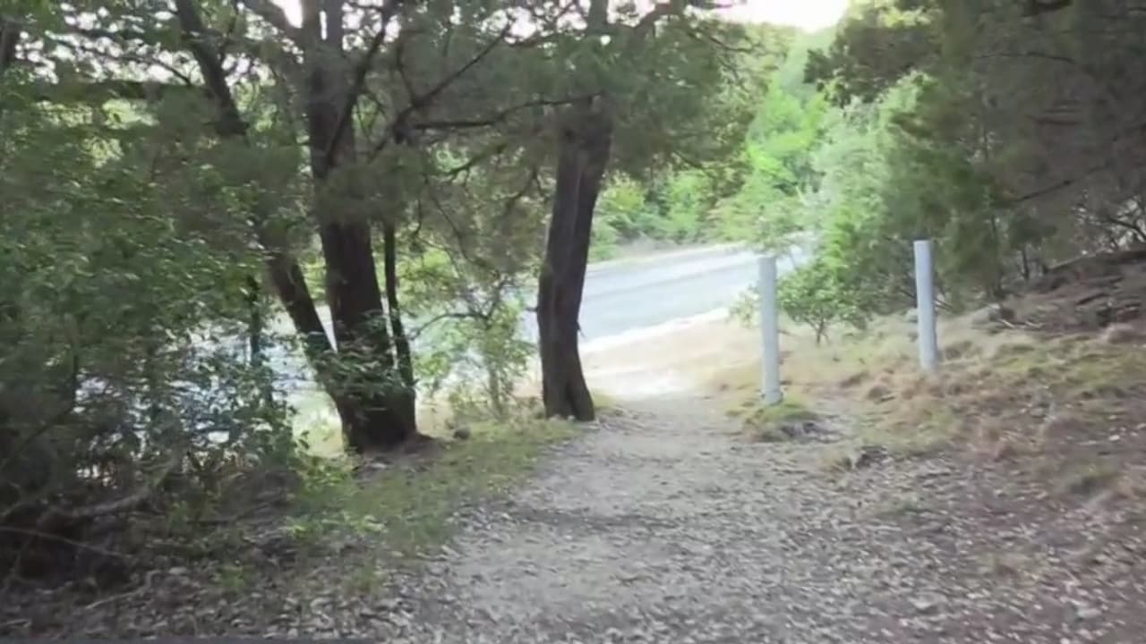 Cita romántica en sendero de Austin termina en asalto sexual de una mujer a plena luz del día