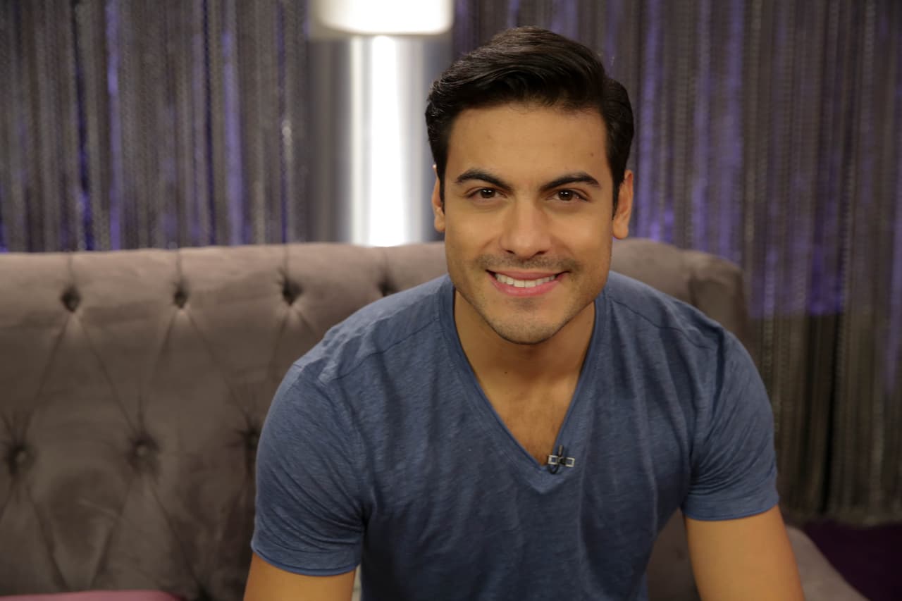 Después de ensayar, estuvo en nuestro set digital.