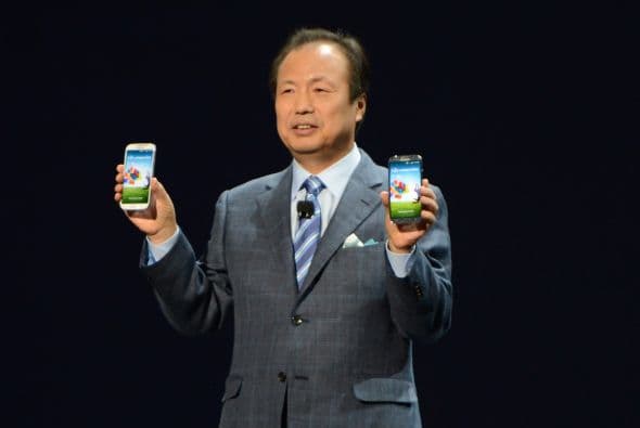 Un asistente personal que puede responder tus mensajes mientras tu manejas.