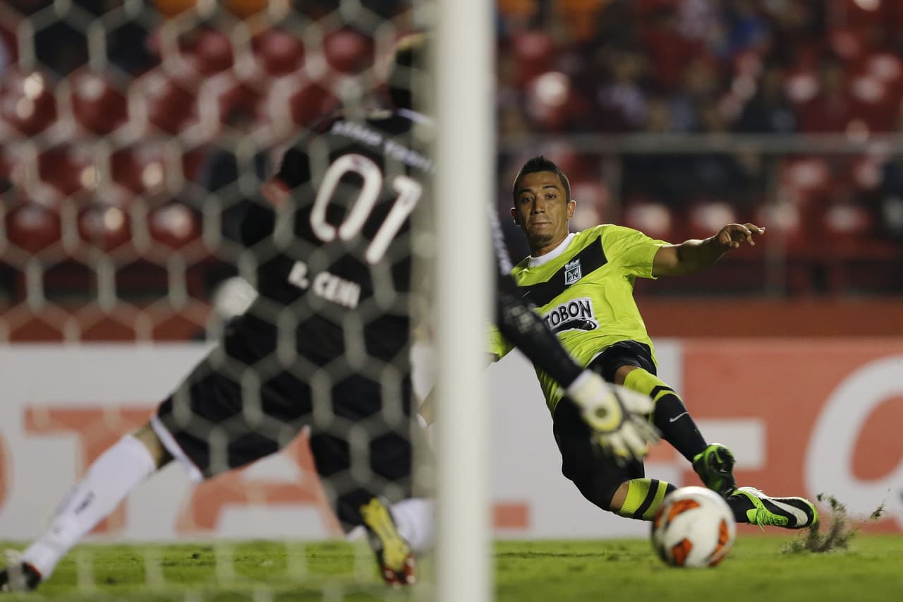 Ceni llevó este número durante toda su carrera, aunque en ocasiones se viera obligado a usarlo sin el cero al principio.