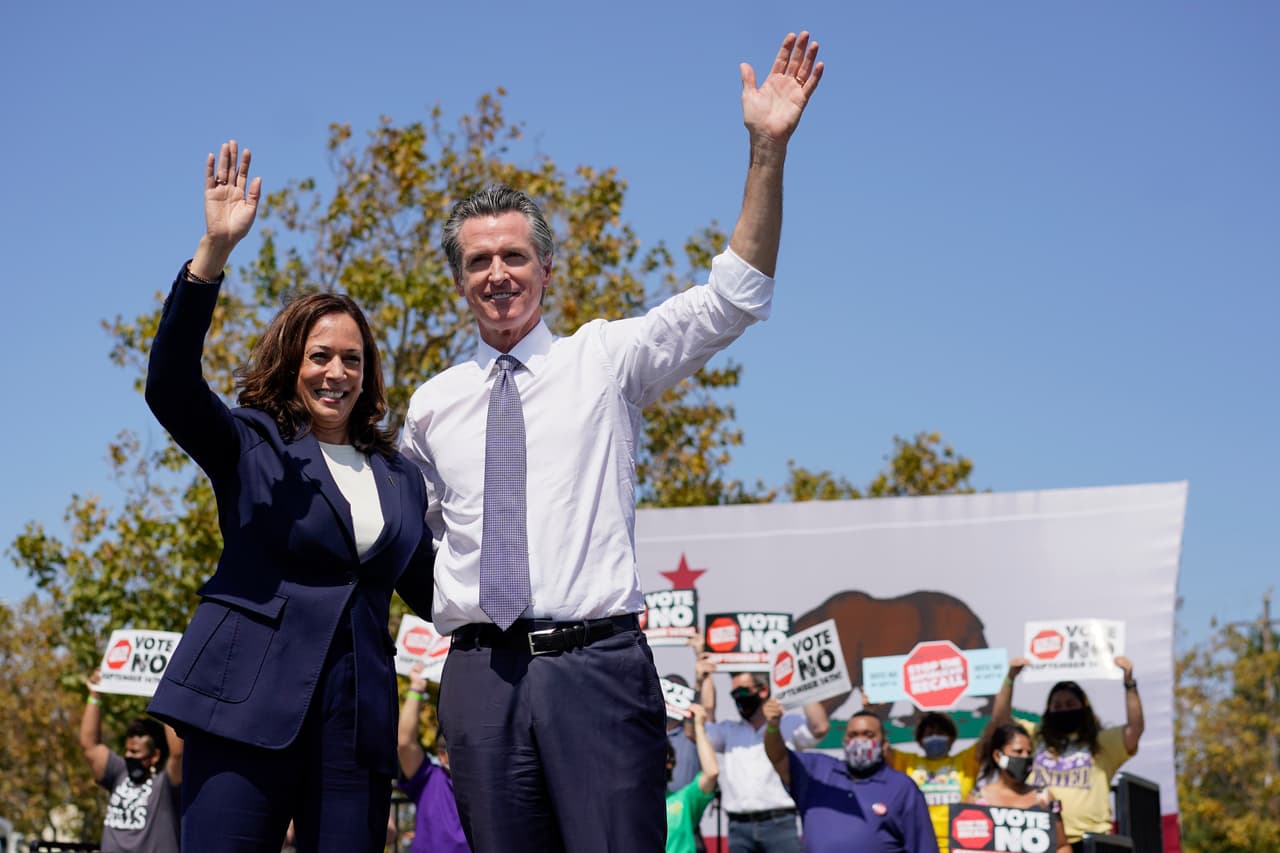 Kamala Harris visita el Área de la Bahía para apoyar a Gavin Newsom en la elección revocatoria