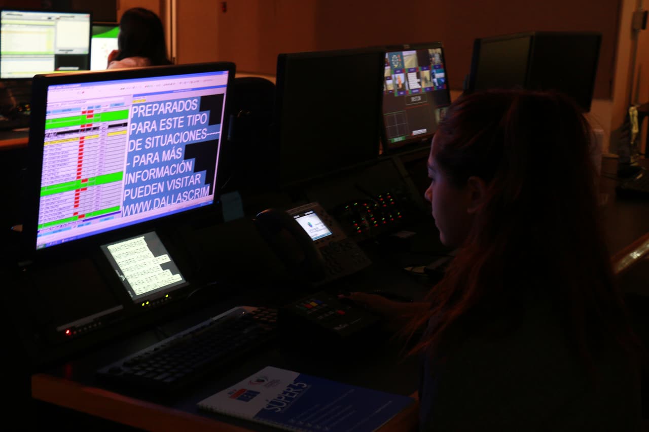 Genni Brito (prompter) en el primer bloque de Proyecto U 2016.