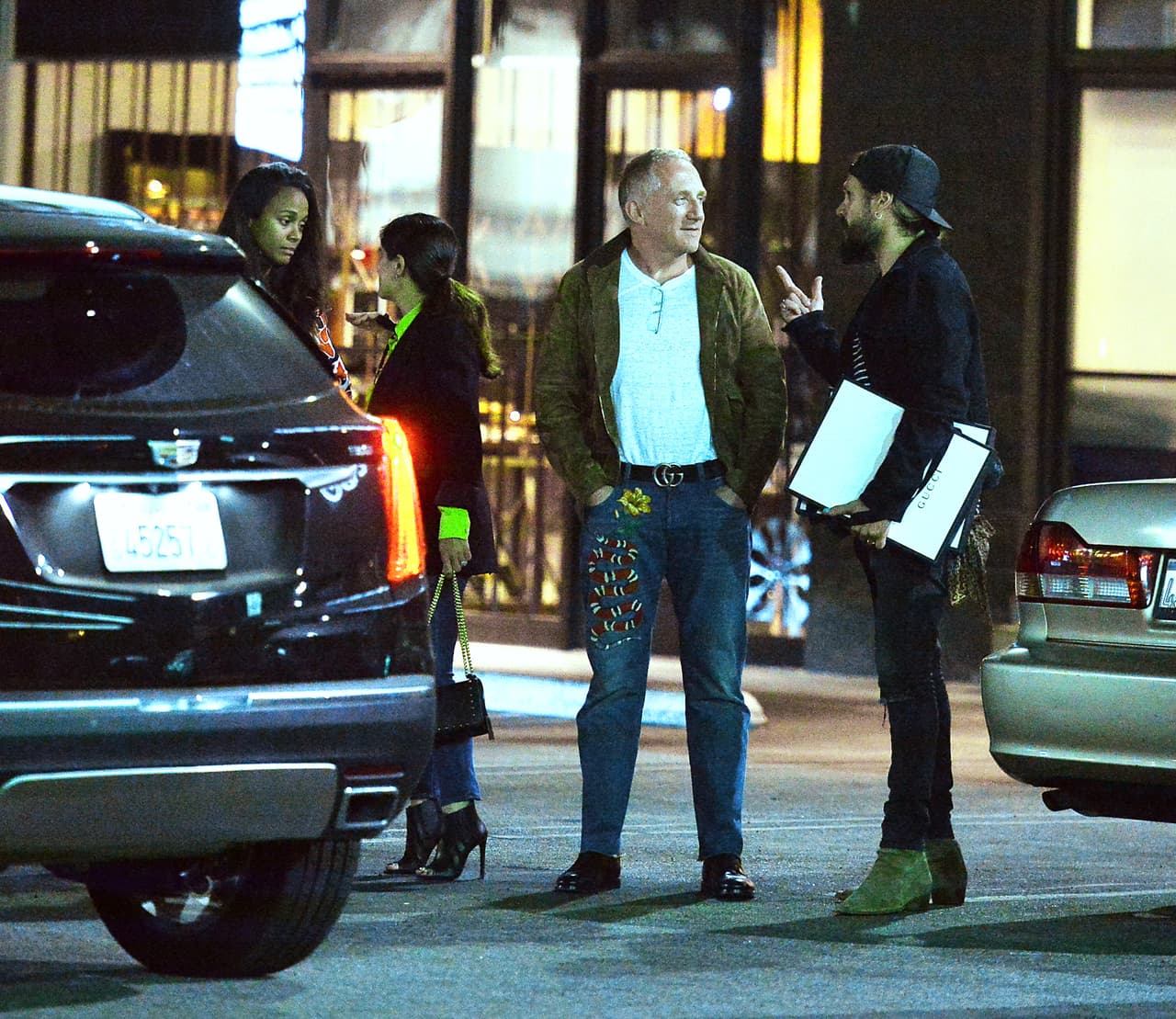 Francois-Henri Pinault y Marco Perego hablaban por su parte.