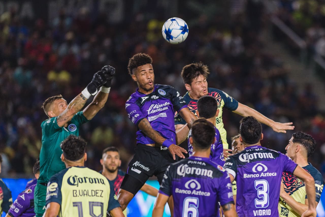 Gracias a los goles de Gonzalo Sosa y Miguels Sansores, Mazatlán logra resolver el encuentro en el primer tiempo y le pegan 2-1 a las Águilas del América.