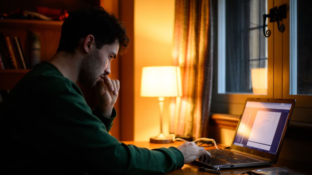 ¿Necesitas hacer algún trámite en las oficinas de la Secretaría del estado de Illinois? Evita las largas filas