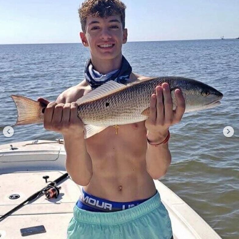 Además, ha quedado constancia de su gusto por la pesca. 
<br>