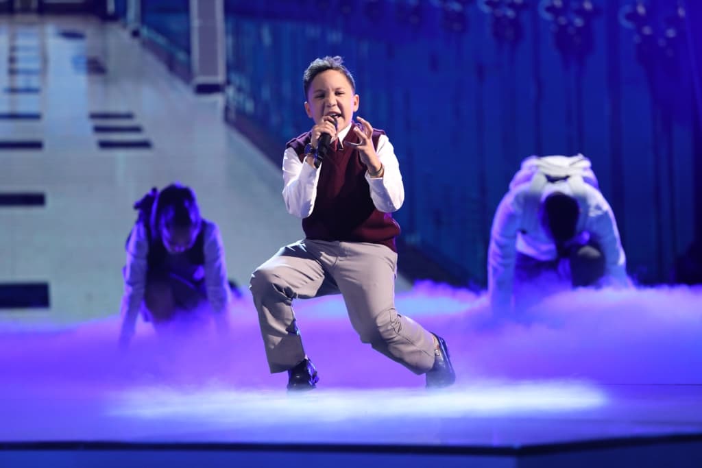 En el show 13, Ángel vivió una fuerte controversia con Prince Royce por que recibió la calificación más baja de toda la competencia.