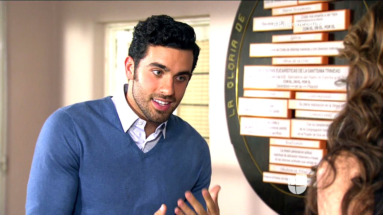 Tú tampoco puedes ocultar tu felicidad David. ¡Vas a seguir al lado de Regina!