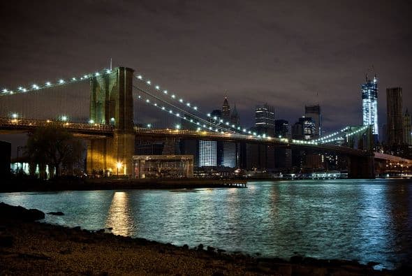 A 130 años de su construcción sigue permitiendo el paso de miles de peatones, bicis y coches cada día.