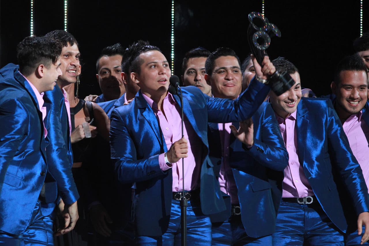 La Trakalosa de Monterrey y Edwin Luna se llevaron otro reconocimiento en la categoría Mejor Producción de Video, con su tema 'La Revancha'.