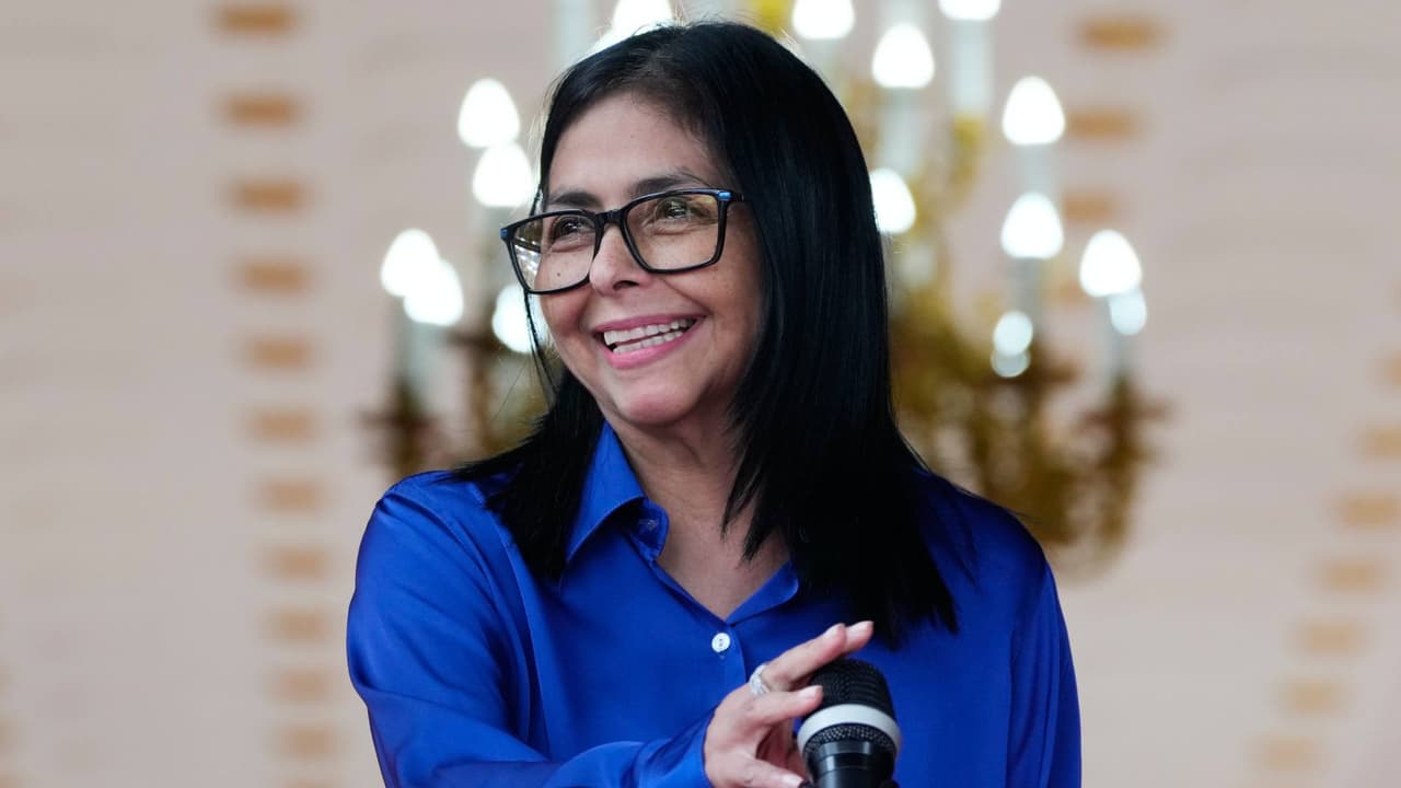 Delcy Rodríguez habría aceptado colaborar con gobierno de Trump antes de captura de Maduro: The Guardian