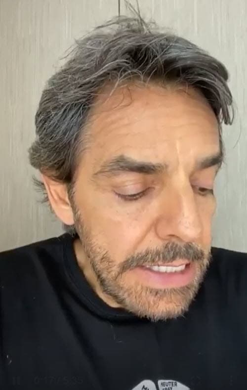 Mientras ocurría el intercambio de declaraciones, el famoso comediante 
<b><a href="https://www.univision.com/noticias/edicion-digital/andres-manuel-lopez-obrador-apoya-la-denuncia-de-eugenio-derbez-sobre-la-situacion-de-los-hospitales-en-mexico-video" target="_blank">se convirtió en tendencia</a></b> y fue objeto de diversas críticas en redes sociales. 
<br>