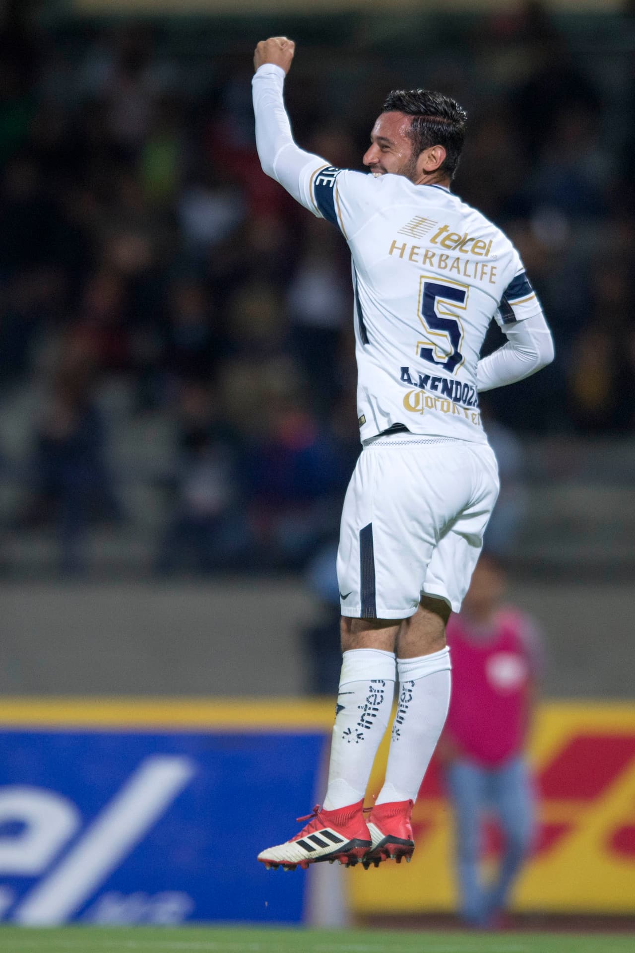 La primera anotación del partido la puso Alan Mendoza, al minuto 14.