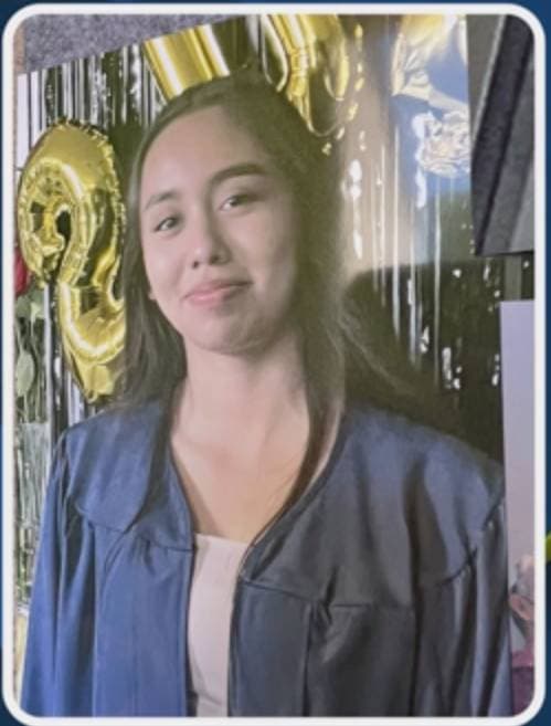 Las víctimas fueron identificadas como
<b>Natalie Vázquez, de 18 años de edad</b>, quien se había graduado en Robert Fulton Preparatory School, en Van Nuys.