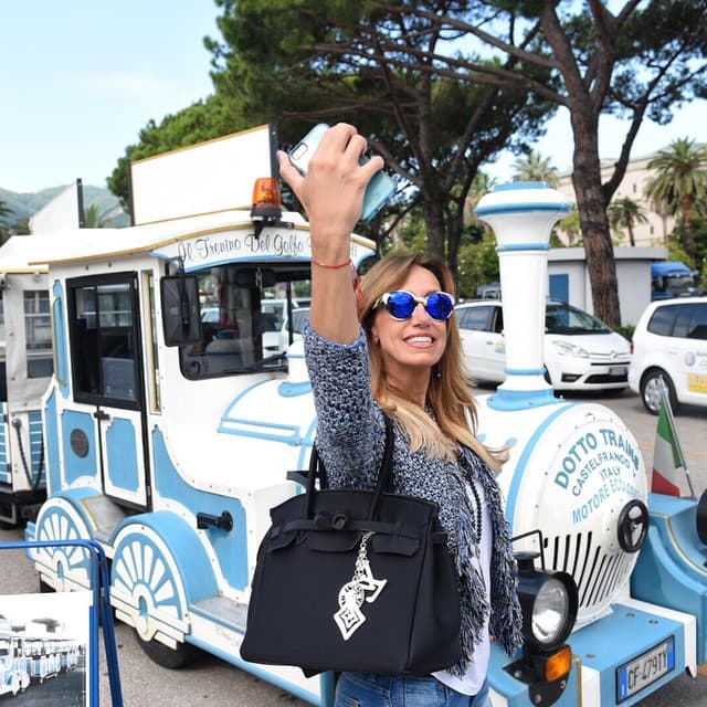 Lili Estefan en sus vacaciones por Europa