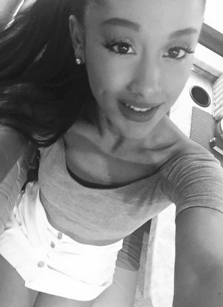 Esta belleza sí que sabe darnos sorpresas.