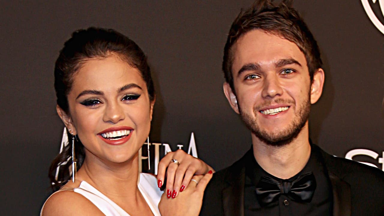 Al ser una chica tan hermosa, los galanes no dejaron de faltarle. A finales de 2014 y principios de 2015 Selena se relacionó con el DJ ruso Zedd.