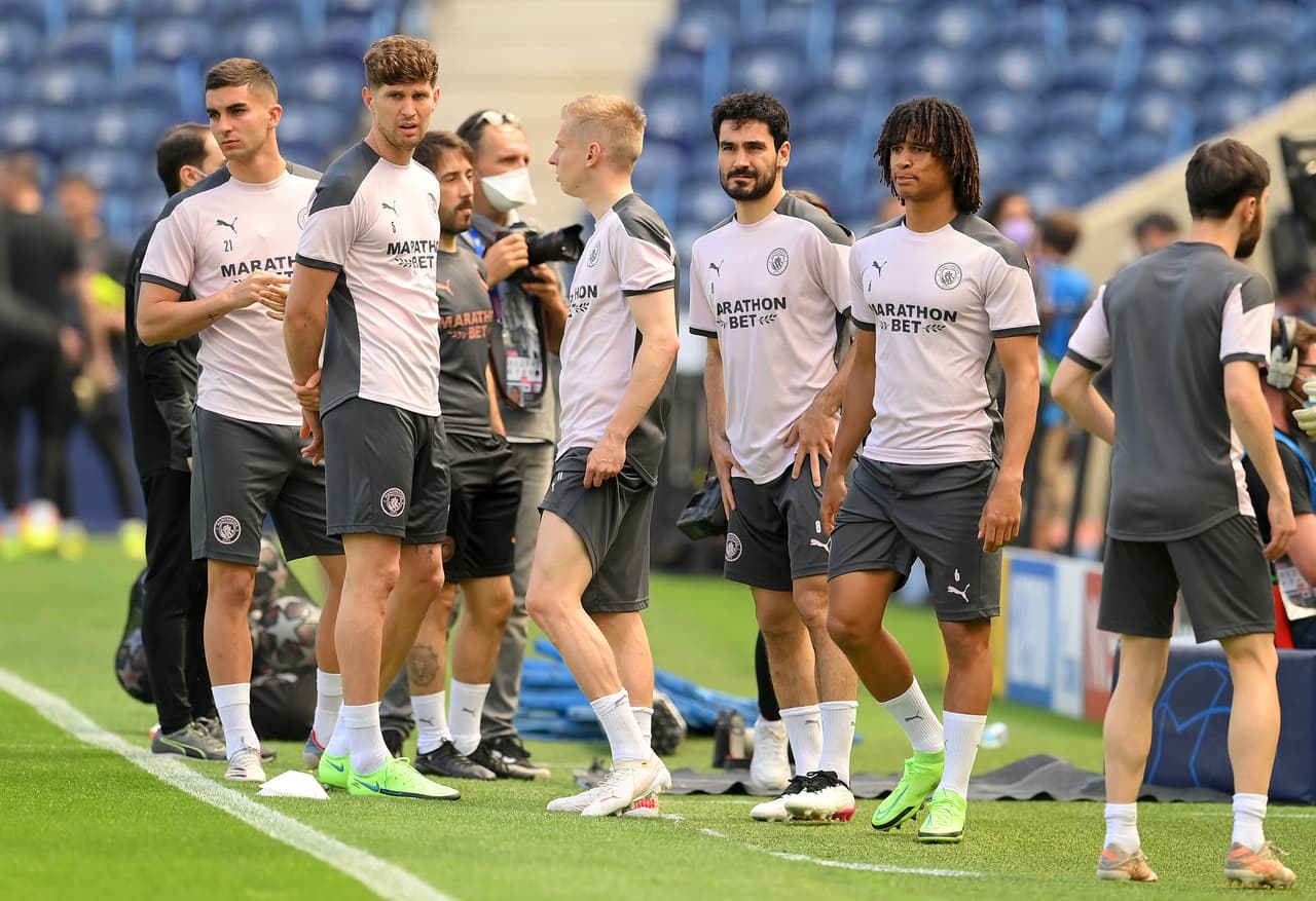 Último entrenamiento y listos… Chelsea y Manchester City reconocieron la cancha del Do Dragao y están listos para la Final de la UEFA Champions League que disputarán este sábado en Porto.