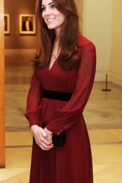 16 de diciembre de 2012 La duquesa de Cambridge hace su primera aparición pública desde que fue dada de alta al presentar el premio a la Personalidad Deportiva del Año, que concede la cadena BBC