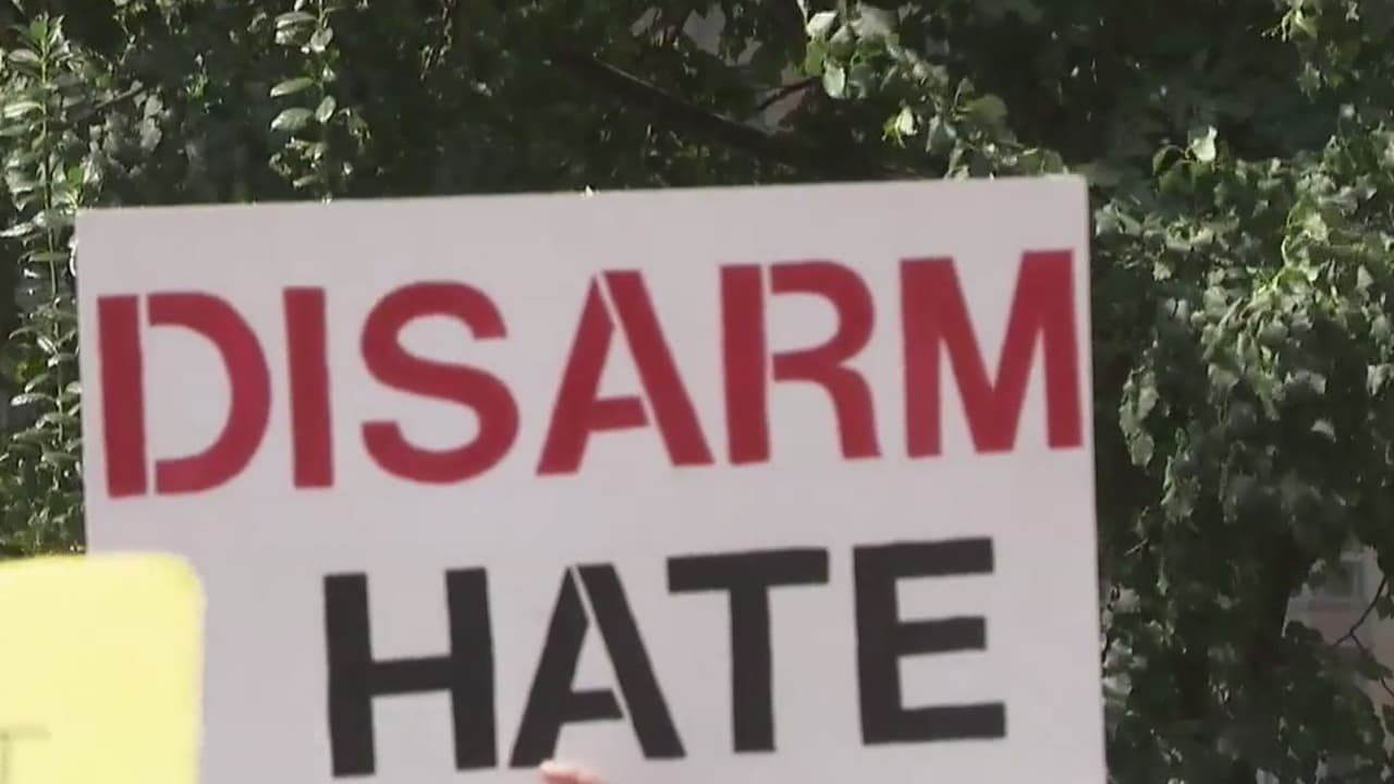 Nueva York se une a lucha por control de armas, lanzan campaña para evitar muertes de ciclistas en Brooklyn y más