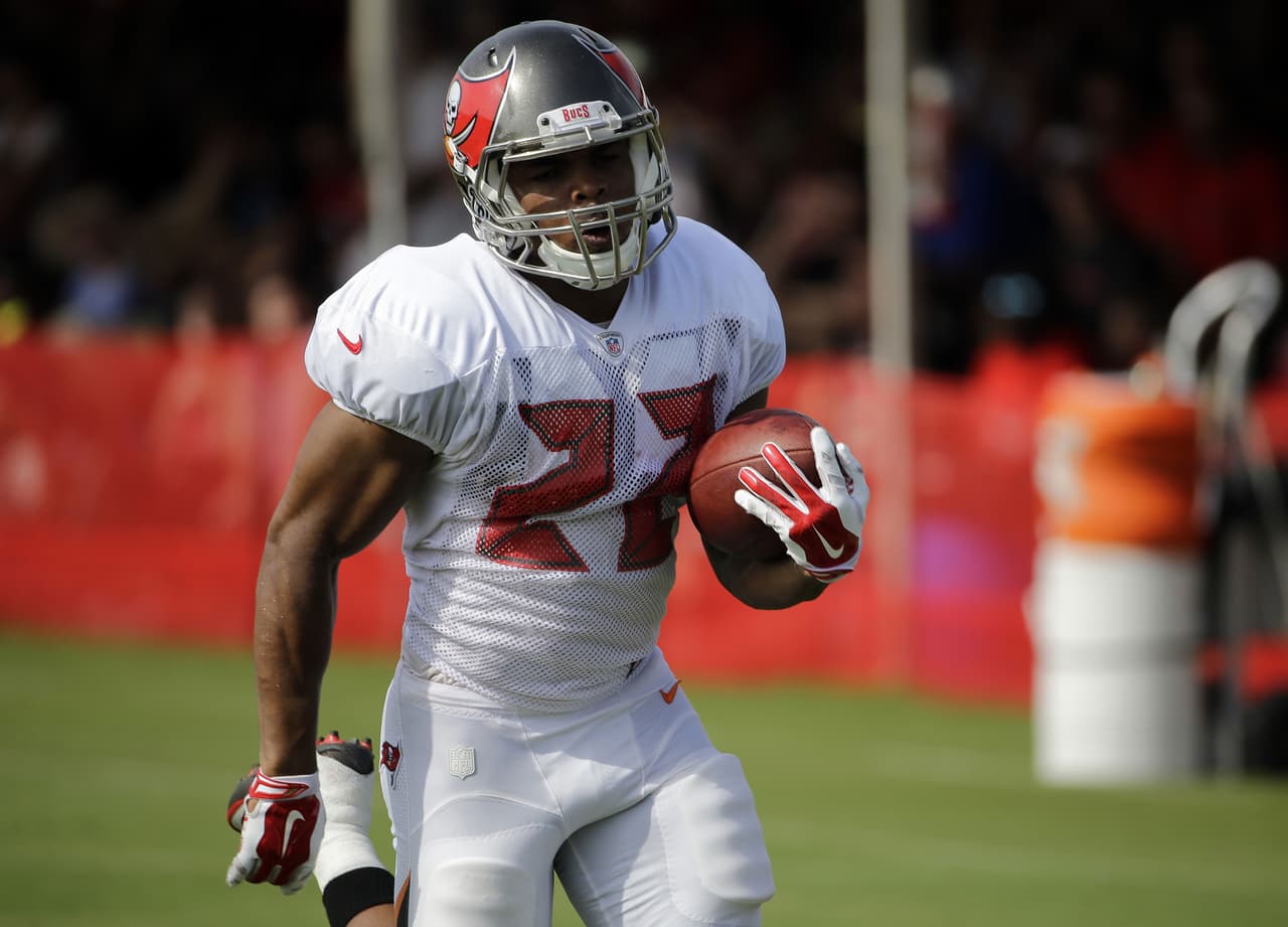 Lovie Smith: Doug Martin será el corredor titular de los Tampa Bay Buccaneers