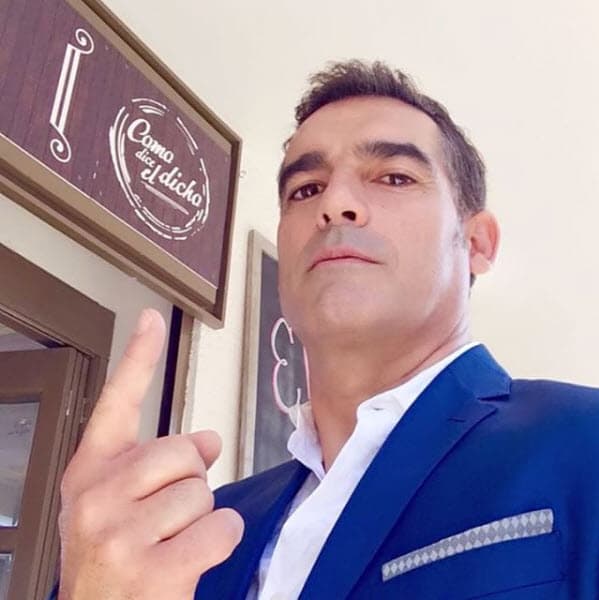 Ahora el cantante 
<b>Chao</b> (foto) asegura que Dante aún presenta problemas de salud tras su salida del hospital.