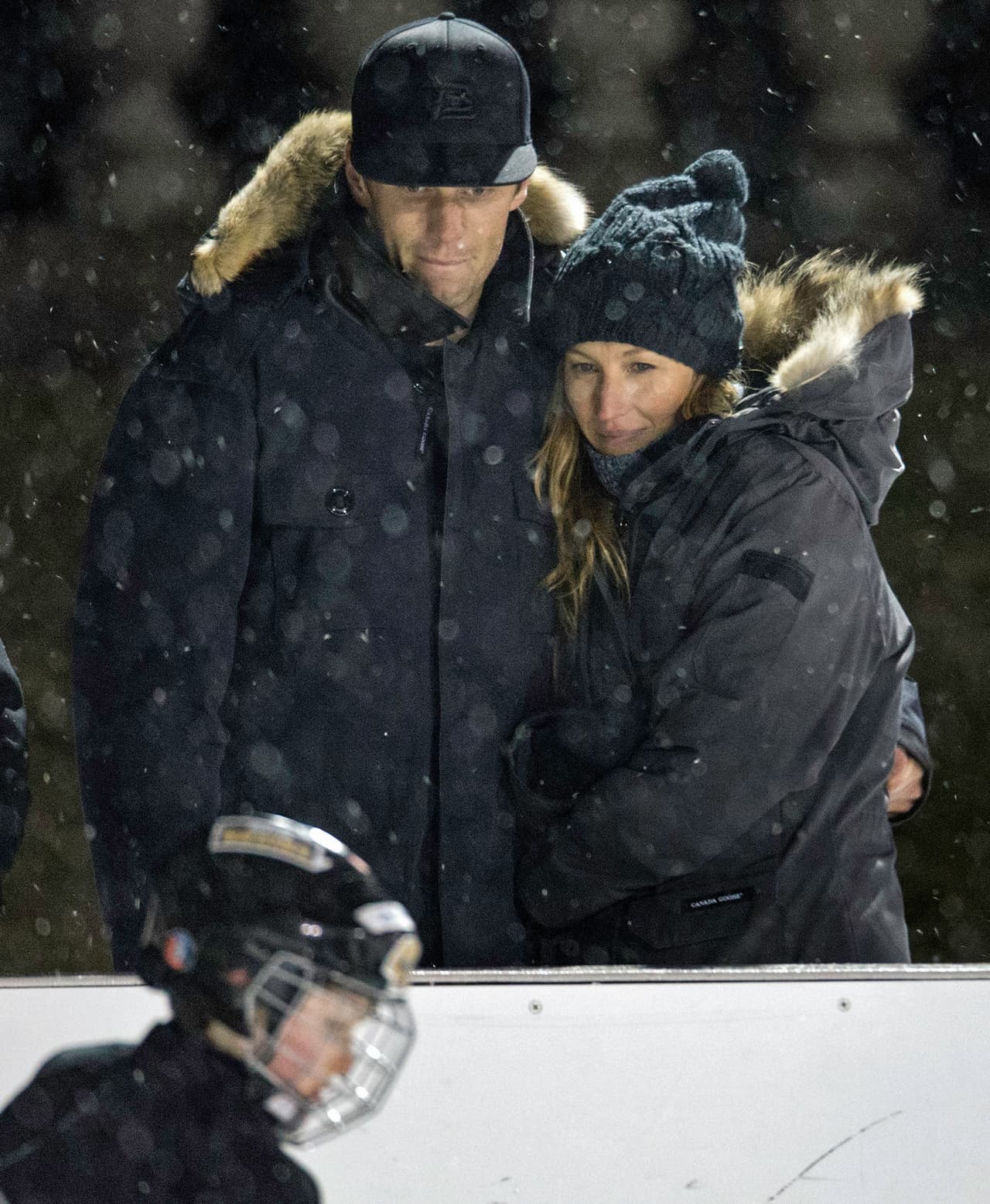 Y el frío es su mejor pretexto para apapacharse.