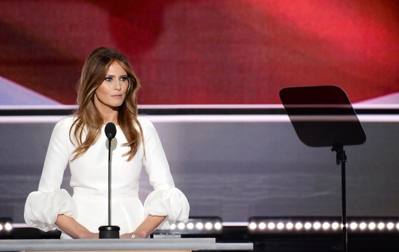 Melania Trump demanda al Daily Mail por $150 millones por publicar 'calumnias'
