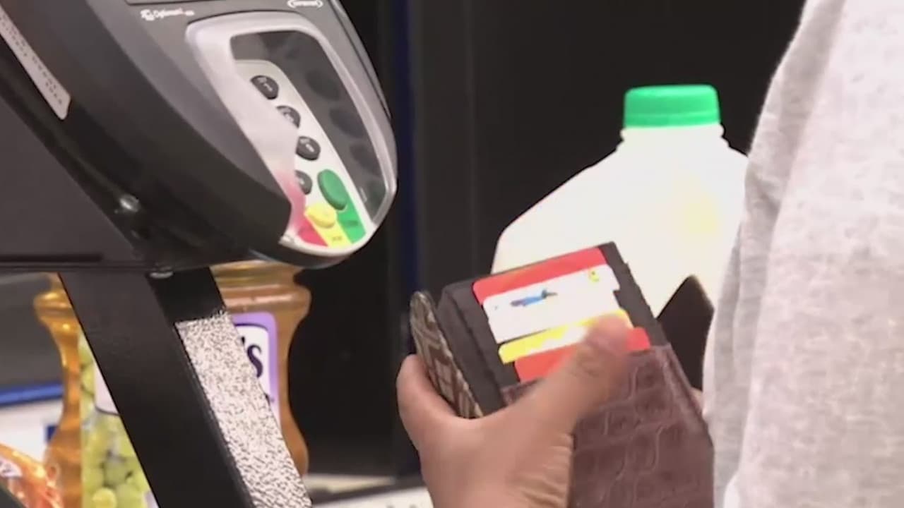 Las familias no necesitan solicitar la ayuda P-EBT. Los criterios de elegibilidad se basan en los requisitos del Departamento de Agricultura de EEUU.