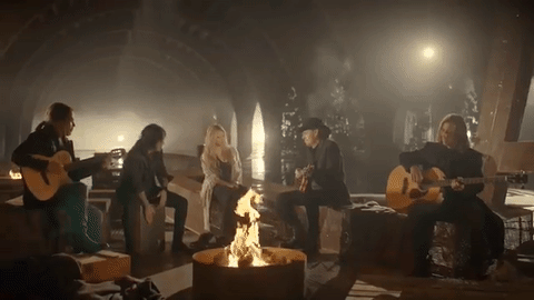 <b>3.- 'Mi Verdad'. En 2015 lanzó junto a Maná este tema que también fue parte de la telenovela 'Sueño de Amor'. </b>