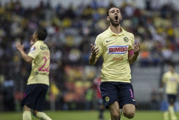 Miguel Layún emigra como héroe a Europa sin embargo su carrera es digna de una película motivacional, no te pierdas los 10 momentos de Miguel Layún.