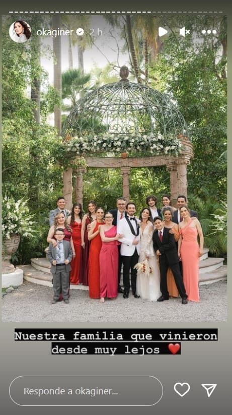 Luego de presenciar tanto el enlace espiritual como civil, los invitados disfrutaron de un cocktail y posteriormente de la cena. 
<br>