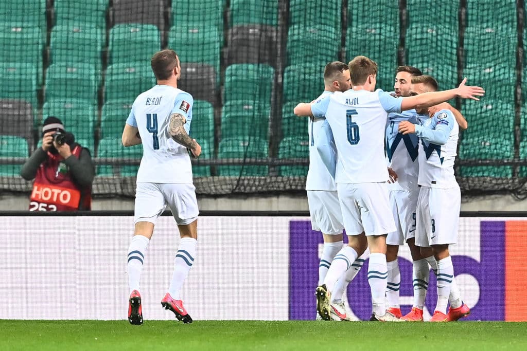 Grupo H | Eslovenia venció por la mínima a Croacia.