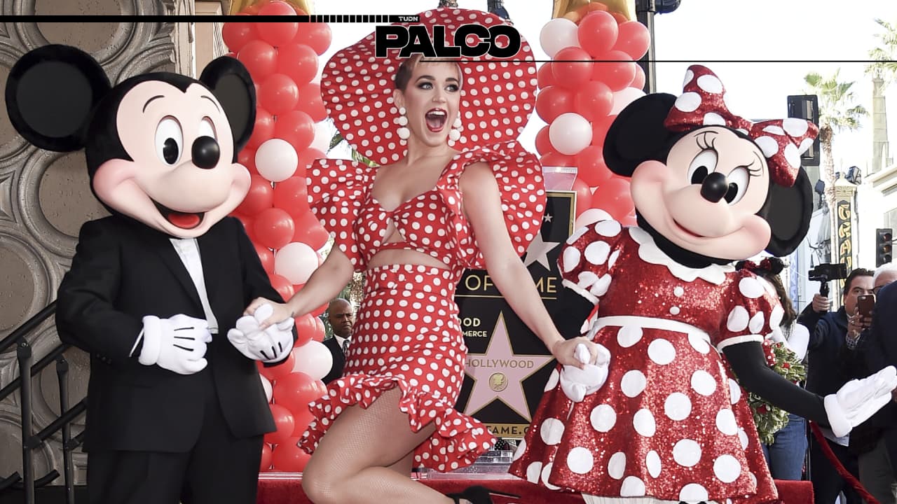 Deportistas y celebridades que han ‘brillado’ con Mickey Mouse | Personajes del cine, el deporte y la política, no han perdido oportunidad para mostrar su admiración por este célebre personaje.